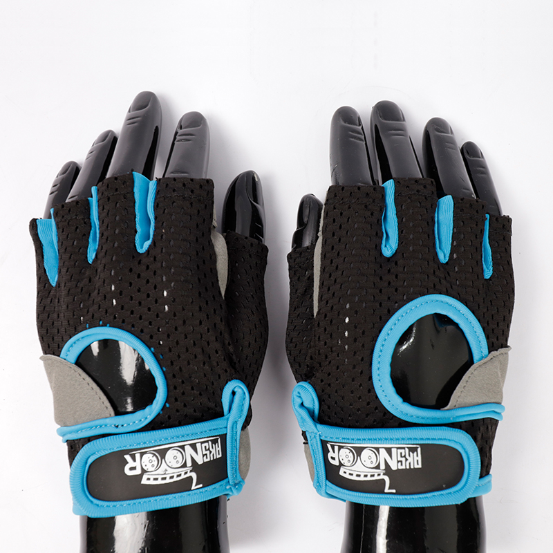 Driving Gloves – Ultimate Comfort & Grip for Every Journey